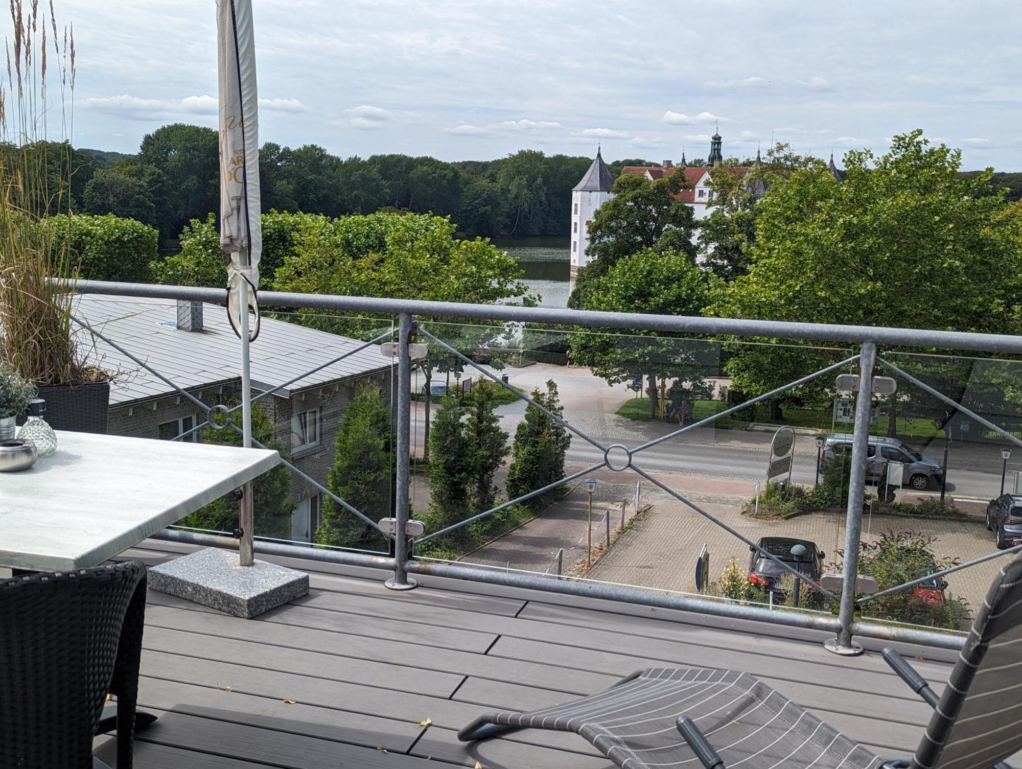 Hotel Am Wasserschloss Gluecksburg Glücksburg Exterior foto
